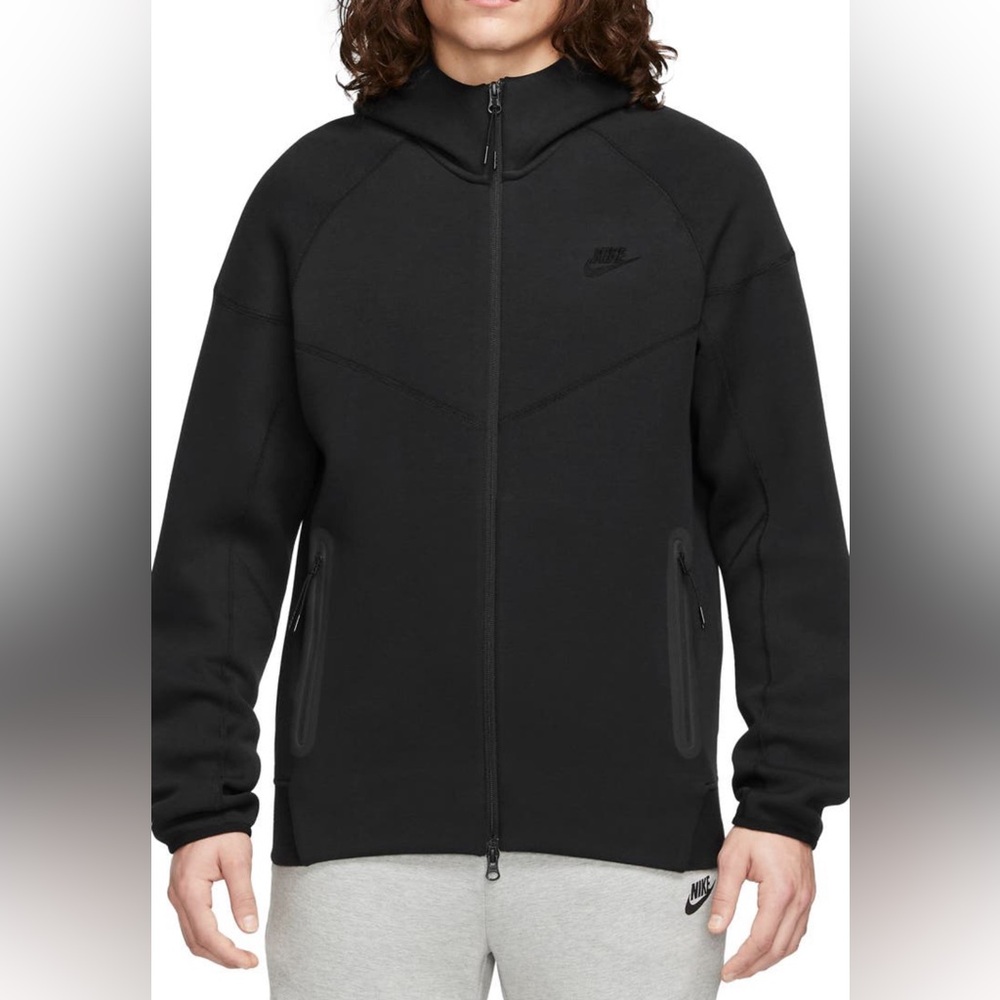 NWOT Nike Sportswear Tech Fleece Windrunner and sweatpants